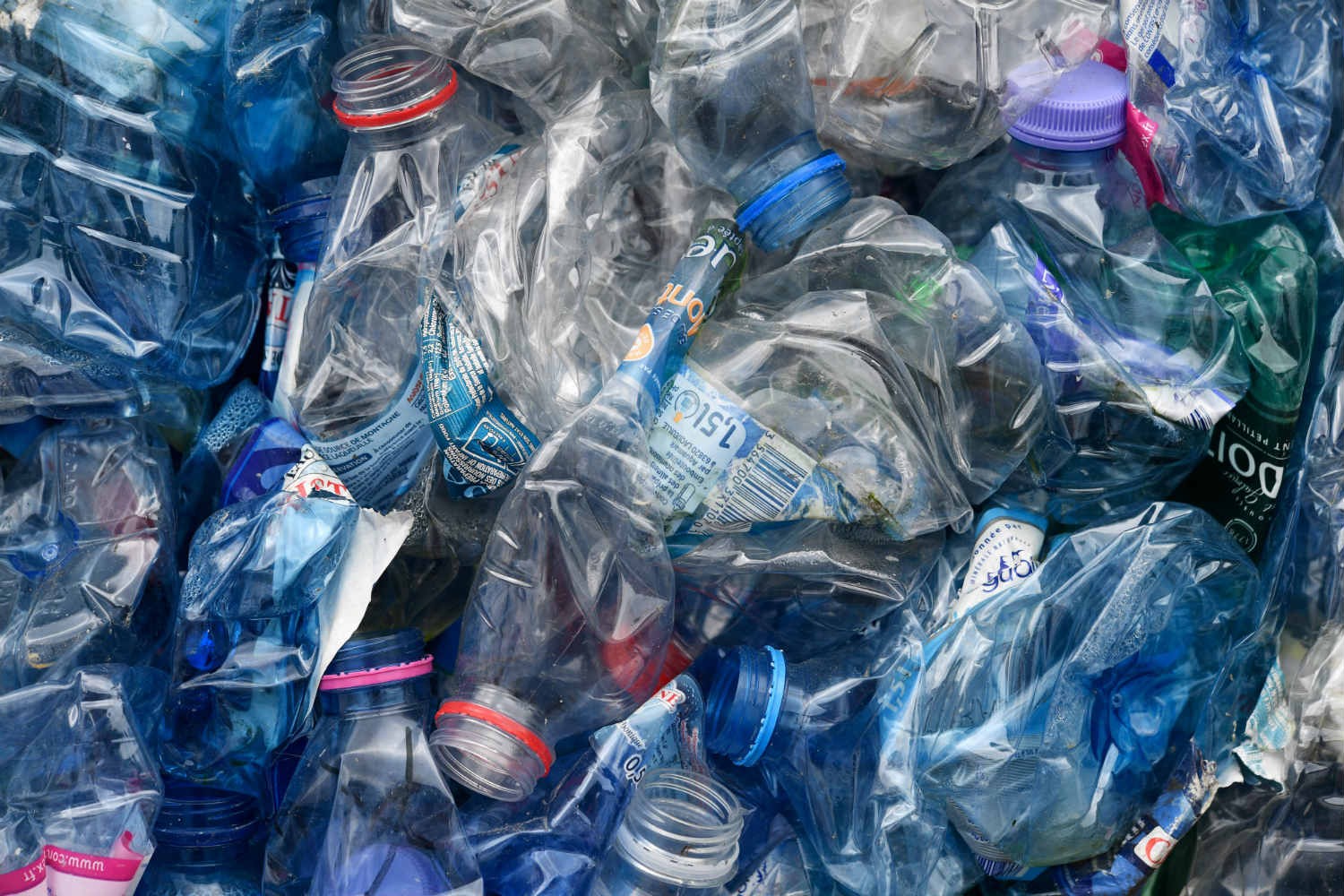 Bács-Kiskun megye hadat üzent a műanyag palacokoknak