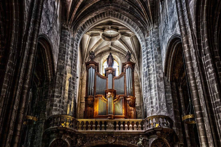 Orgonát kapott az érsekhalmi római katolikus templom