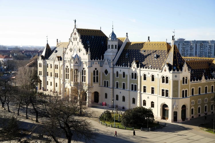 Kulturális programok helyszíne lesz pünkösdkor a kecskeméti városháza díszudvara