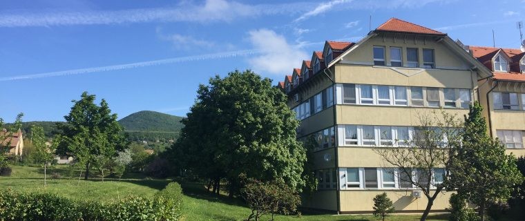 Fülöp Attila: 56 ezer idÅs ember bentlakásos ellátásáról gondoskodik az állam
