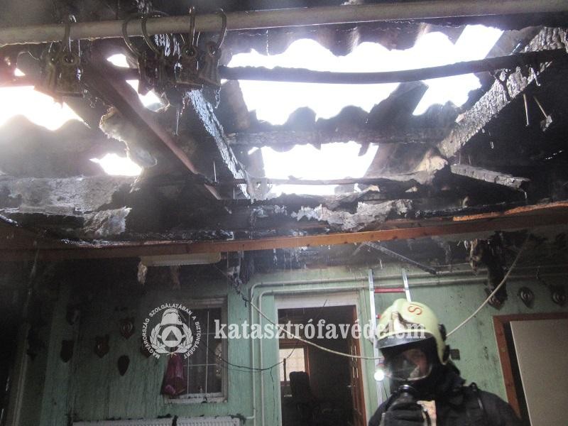 Elektromos meghibásodás okozott tüzet Garéban