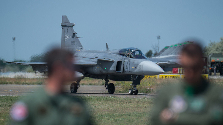 Riasztották a Magyar Honvédség Gripenjeit egy pakisztáni felségjelű repülőgép miatt