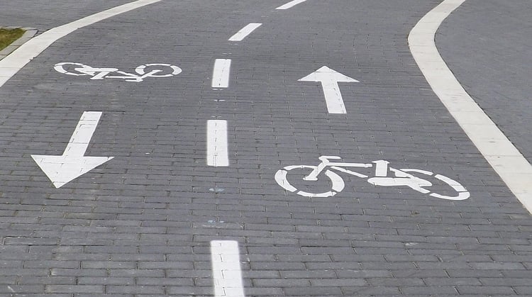 Háromszázmillió forintból fejlesztik a kerékpáros közlekedést Pécsen