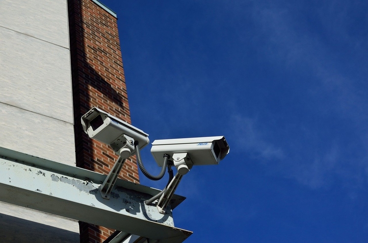 Újabb térfigyelő kamerákat telepítettek Pécs keleti városrészében