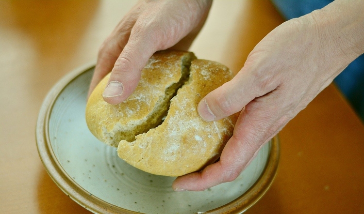 Meghosszabbították a Punya – Egy falat kenyér című kiállítást a Kőtárban