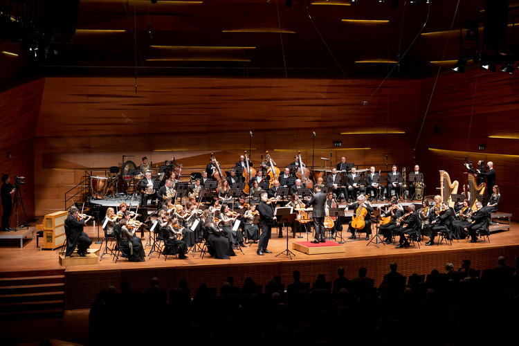 Ingyenes koncerteket ad gyerekeknek és fiataloknak a pécsi Pannon Filharmonikusok zenekar