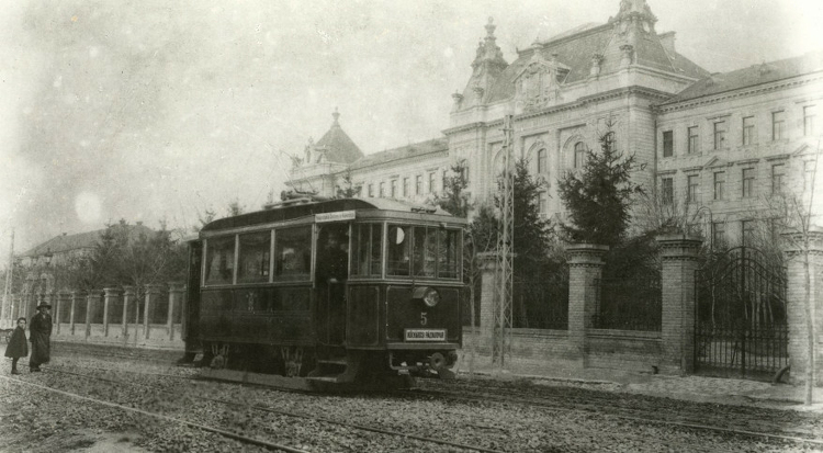 Hogyan közlekedtünk Pécsett?