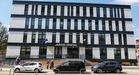Átadták a Dunaújvárosi Járási Hivatal új, központi épületét