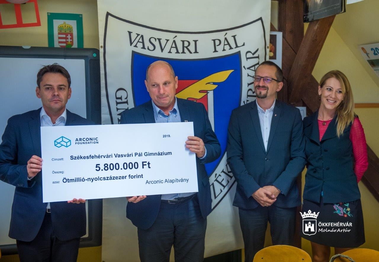 Újabb támogatás a székesfehérvári Vasvárinak, 5.8 milliót fordíthatnak műszaki pályaorientációra