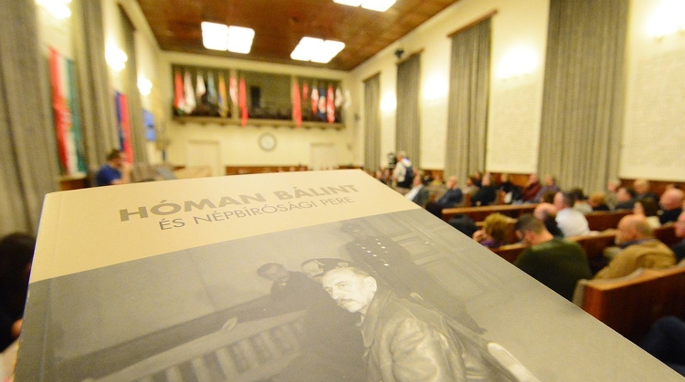 Hóman Bálint és népbírósági pere címmel mutattak be kötetet Székesfehérváron