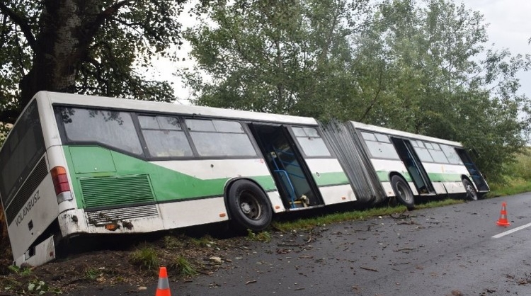 Buszt lovasítottak meg Kulcsról