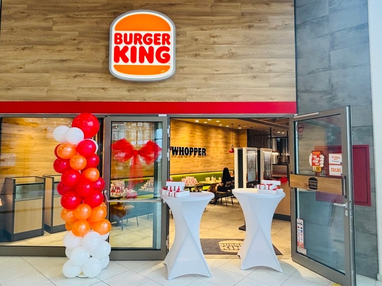 Székesfehérváron nyitotta meg 60. éttermét a BURGER KING