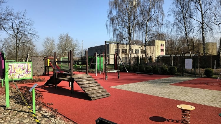 Székesfehérvár iskolájának fitneszparkja bővült a biztonság jegyében