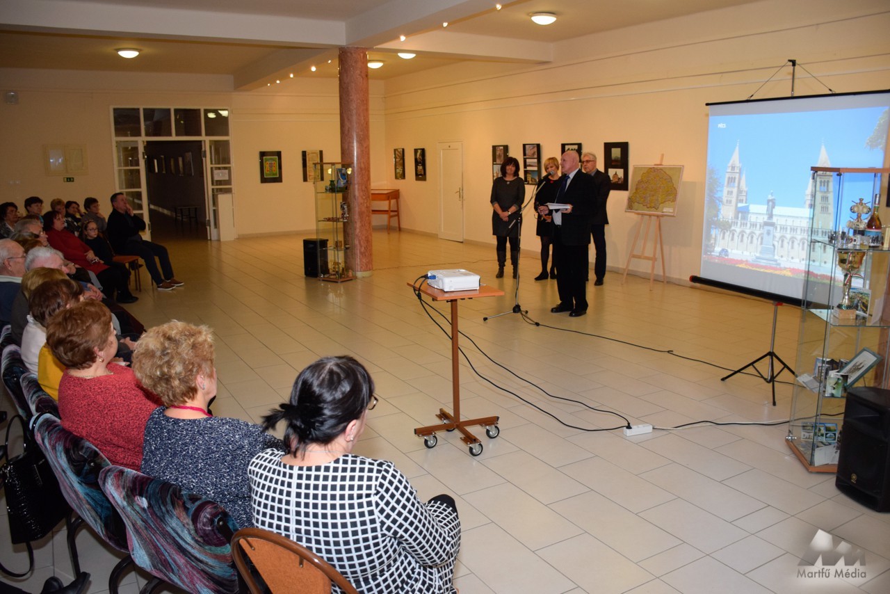 Kiállítással ünnepel a 25 éves Kárpát-medencei Magyarság Művelődési Kör