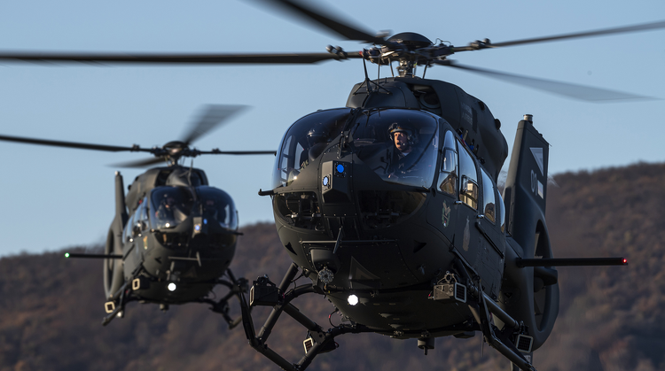 Már a szolnoki bázison vannak a honvédség első új helikopterei
