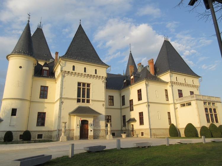 Látogatói rekordokat értek el a hazai kastélyok és várak a nyáron