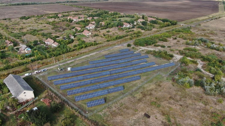 Szociális naperőműpark kezdte meg a működését Tiszabőn