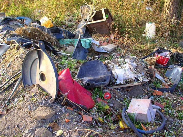 Folytatódik az ország megtisztítása az illegálisan lerakott hulladéktól