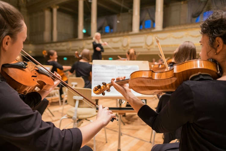 A schönbrunni kastélyban ad koncertet a Szolnoki Szimfonikus Zenekar