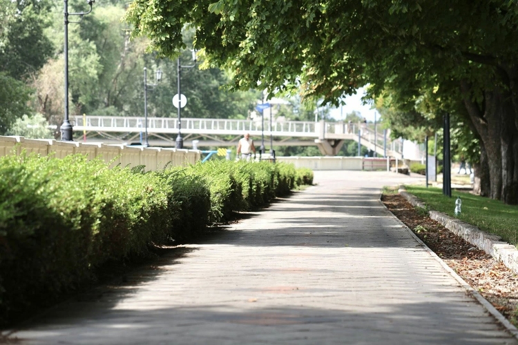 Megszépül a Tiszaparti sétány Szolnokon