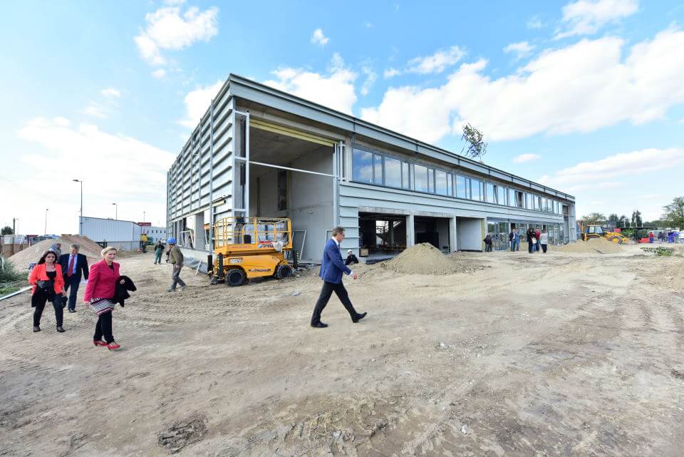 Merkbau - Bokrétavatásra került sor a MAN új oktatási központjánál