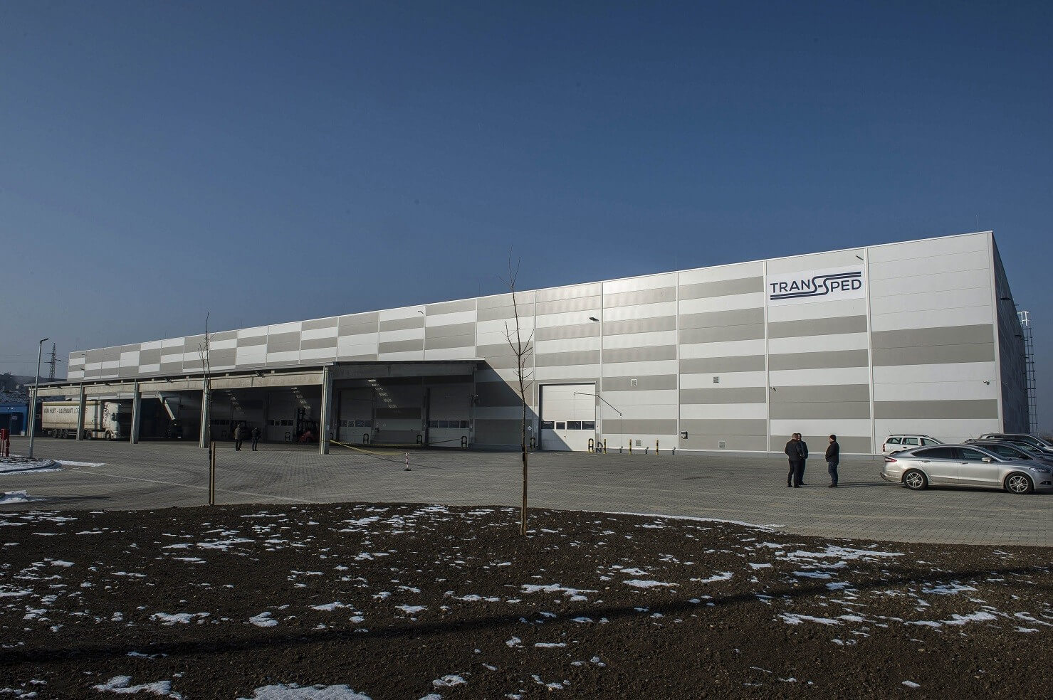 Csehország helyett Tatabányán épült raktár egy japán autóipari cég számára