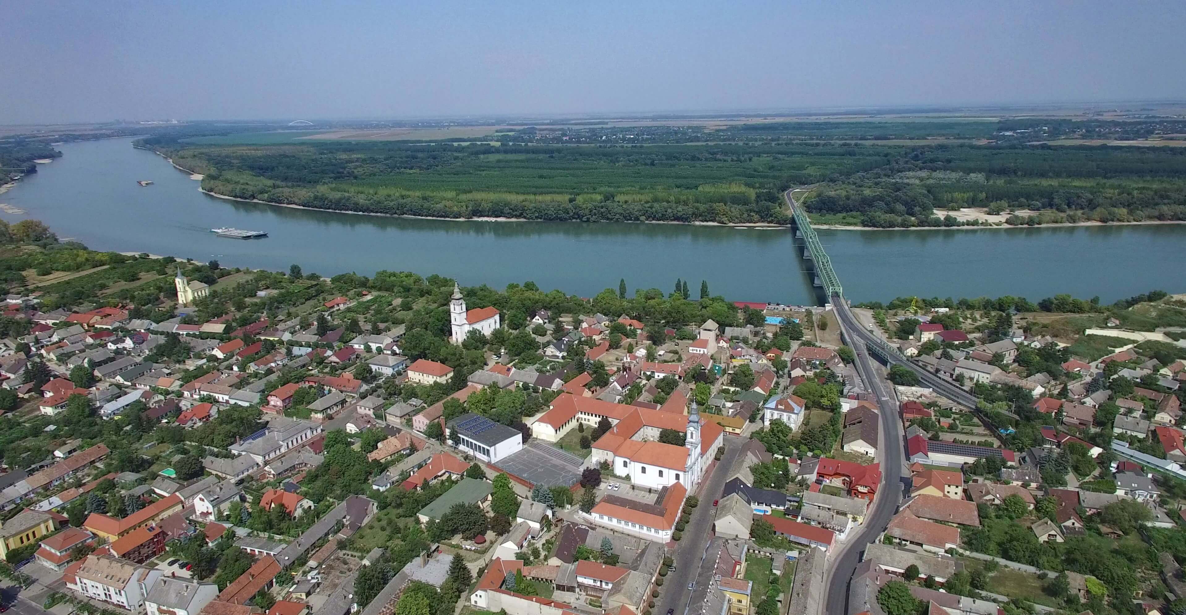 Új piacteret épít Dunaföldváron a Soltút