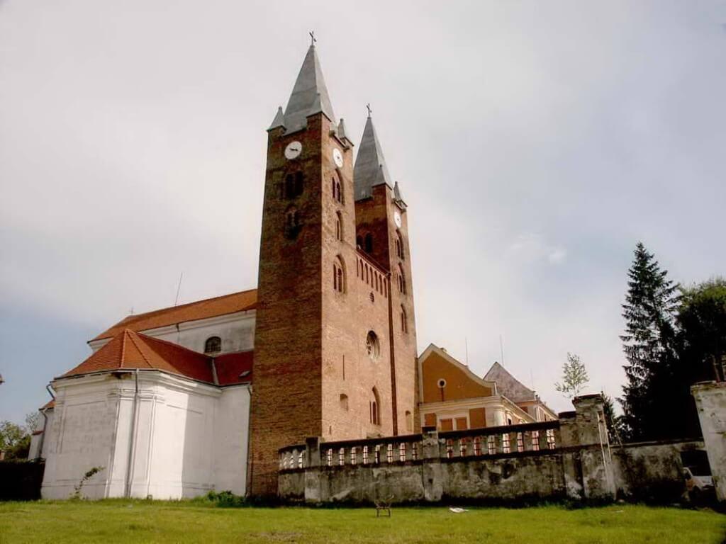 Több száz éves templomot újítanak fel a premontreiek