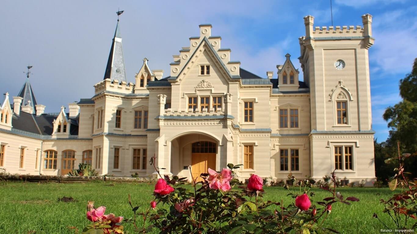 A Merkbau csinosíthatja ki a romantikus Nádasdy kastélyt