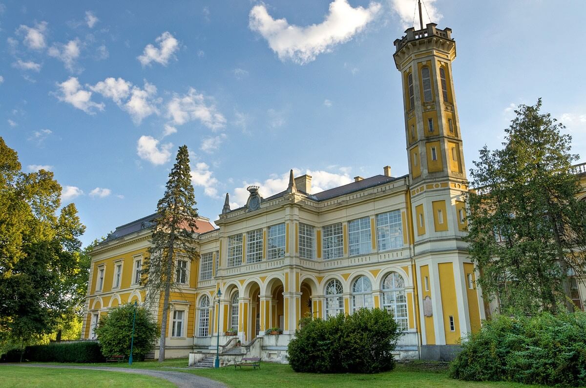 Felújítják Magyarország egyik legszebb kastélyát