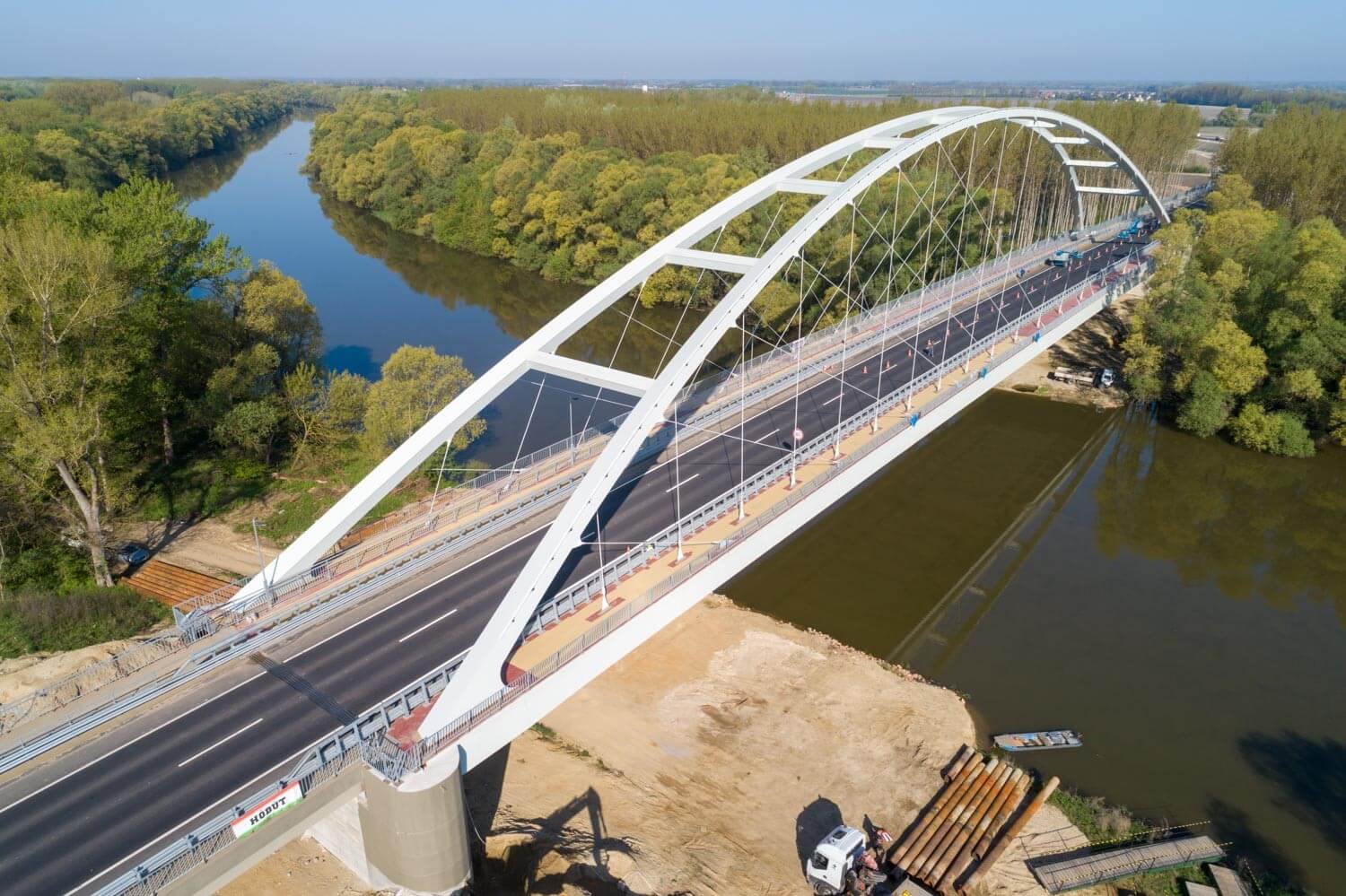 Rangos díjat nyert Magyarország ötödik legnagyobb nyílású hídja