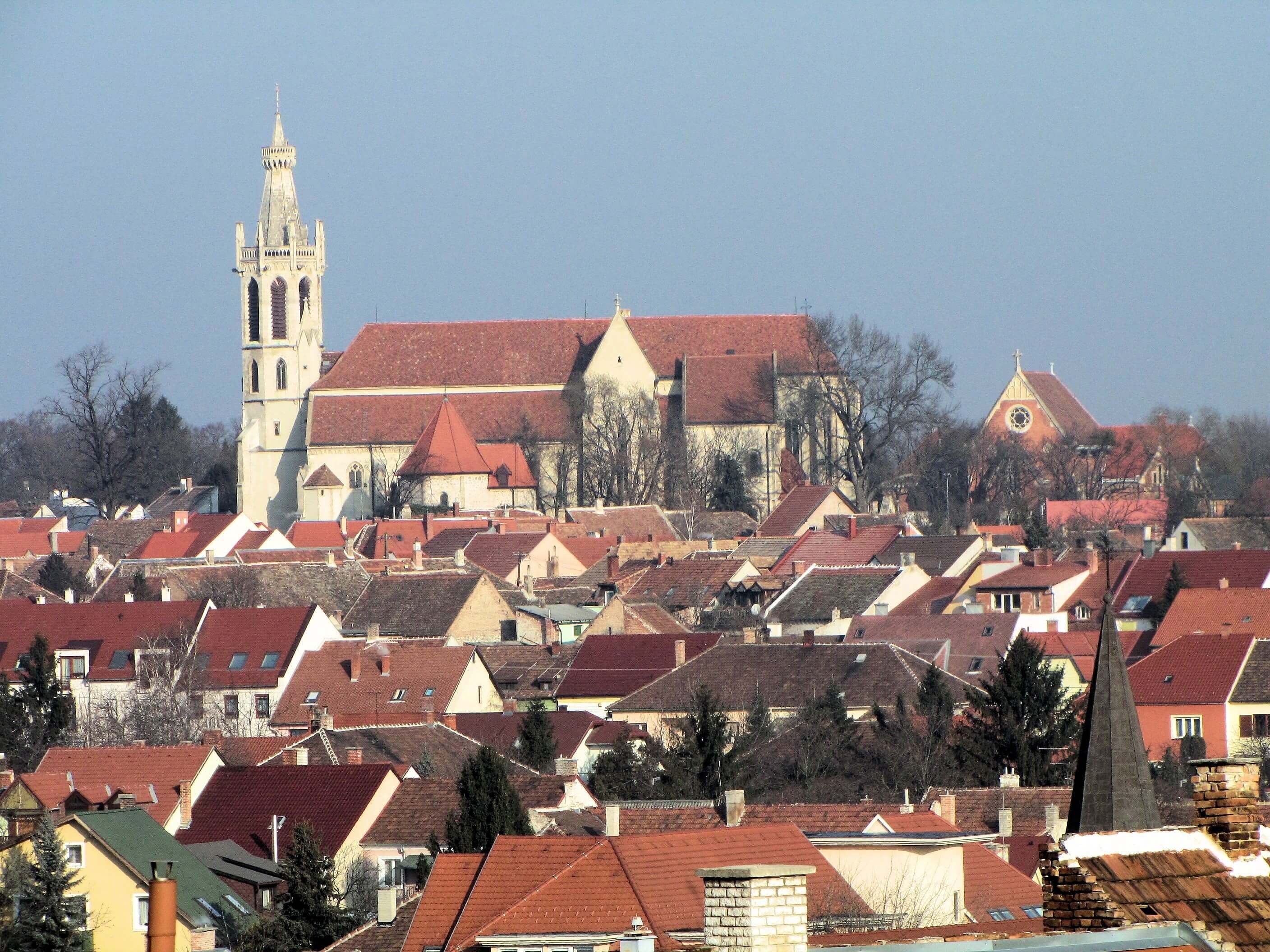 Elrajtol Sopron 800 éves nagytemplomának restaurációja