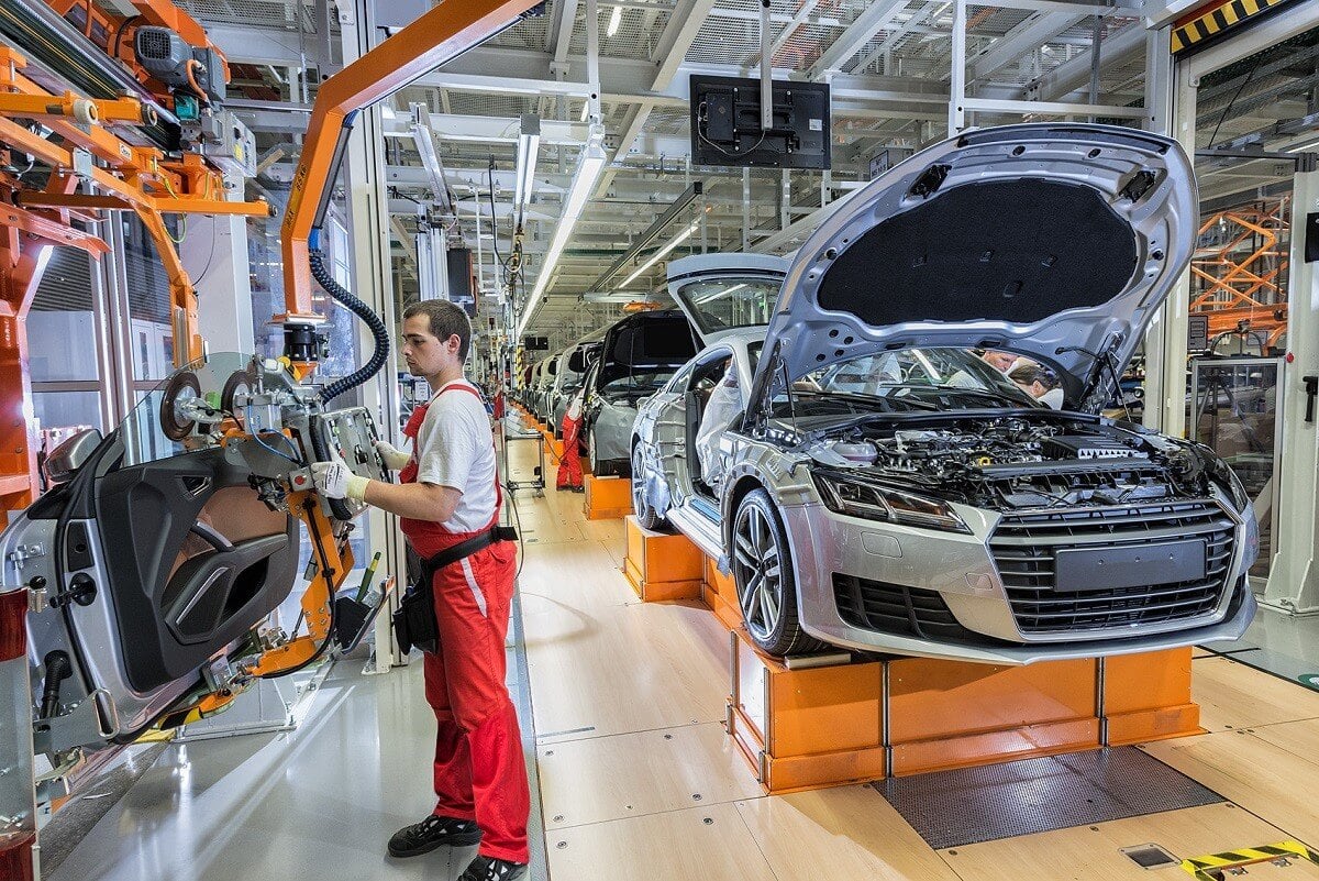 Tizenötezer négyzetméterrel lett nagyobb az Audi győri gyára