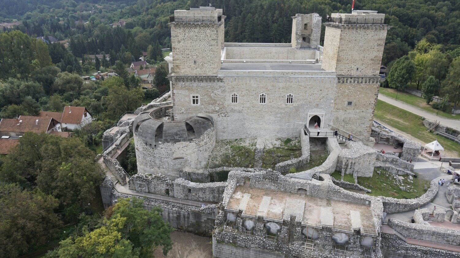 Közép-Európa meghatározó turisztikai központja lehet a Diósgyőri vár