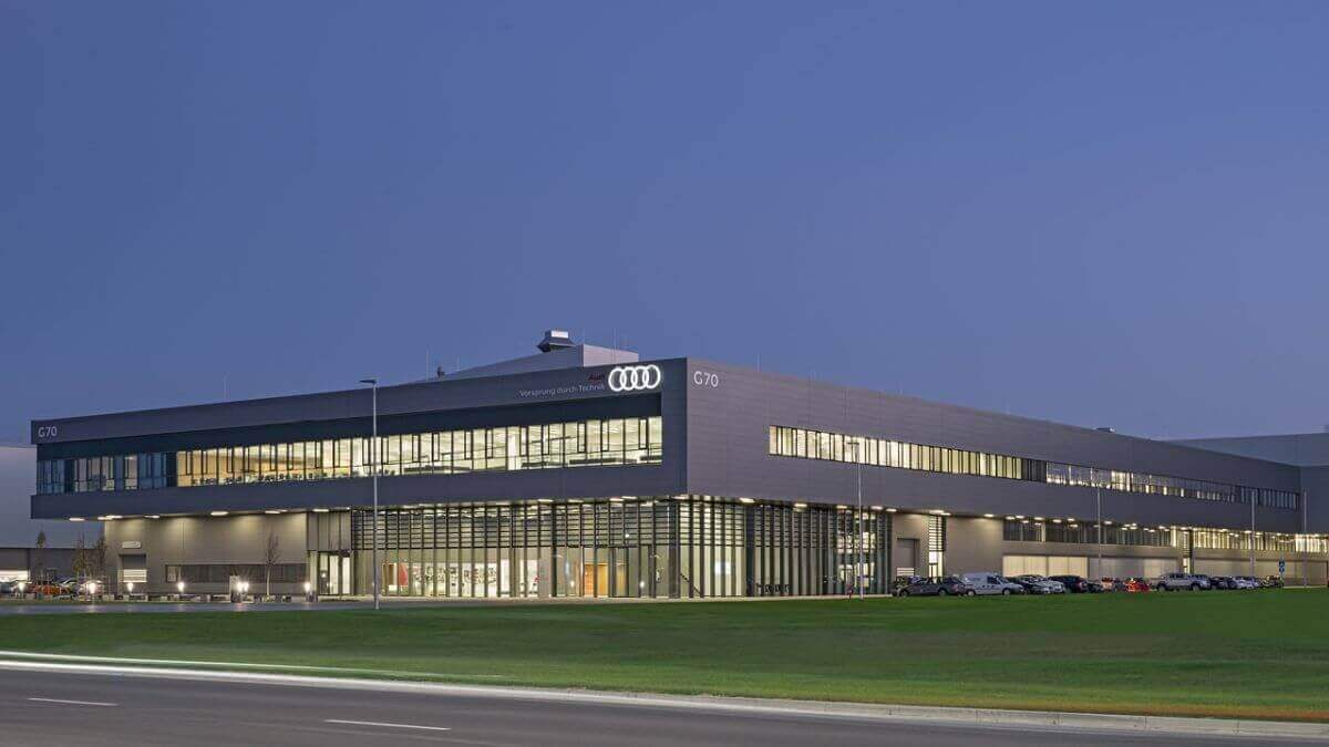 Hatalmas bővítés előtt áll az Audi győri központja