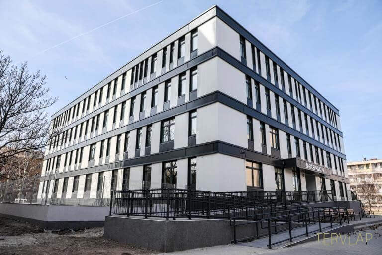 Újabb fontos kormányhivatalt újítanak fel Győrben