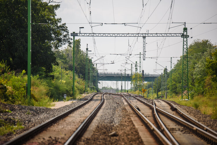 Elrajtolt az Észak-Balaton vasútját villamosító projekt