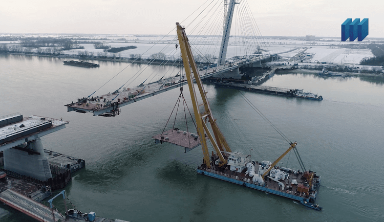  Lélegzetelállító videó az új Duna-híd születéséről