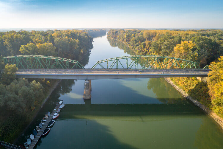 Új Tisza-híd váltja ki a kompátkelőt Szabolcsban