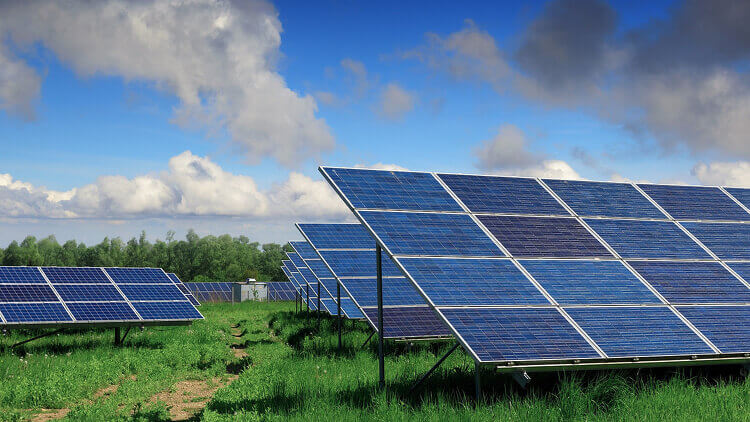 Páratlan zöld fejlesztéshullám a Dunántúlon: 21 napelemparkot adtak át 