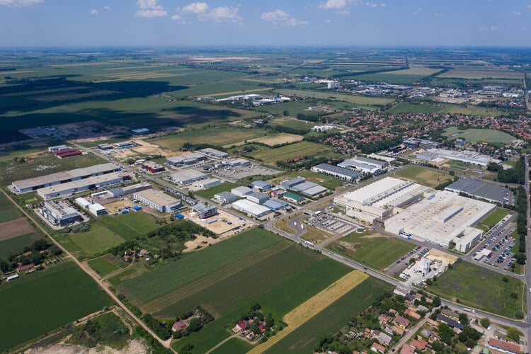 Debrecen: ipari parkot bővít a Zemplénkő és a D-Profil