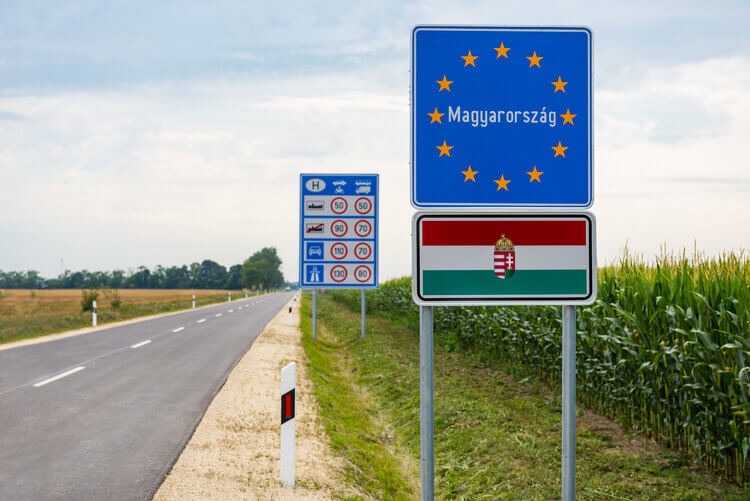 Földútból született közúti kapcsolat Magyarország és Ausztria között
