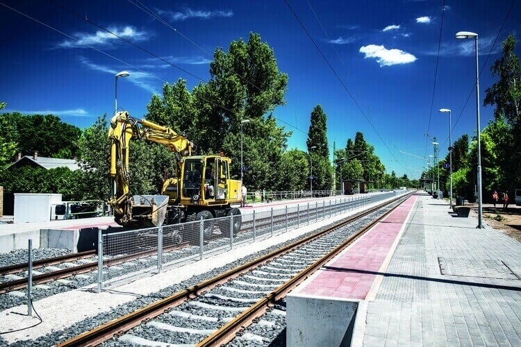 Útépítéssel halad a Budapest-Pécs vasútvonal északi szakaszának fejlesztése 