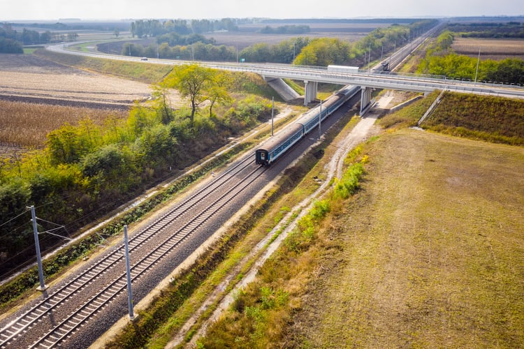 Megépült a 160 km/órás sebességű Ebes-Debrecen vasút