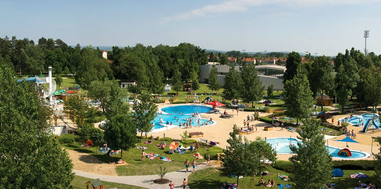 Négycsillagos szállodában pihenhetnek majd ennek a Veszprém megyei fürdőnek a vendégei
