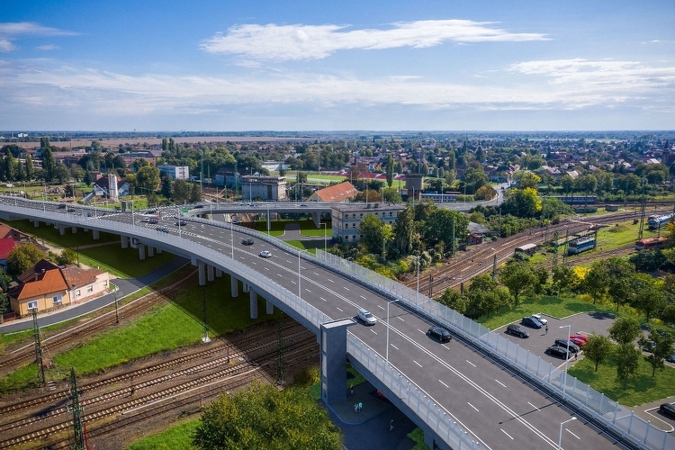 Kerékpársávval épül Miskolc különleges hídja (képekkel)