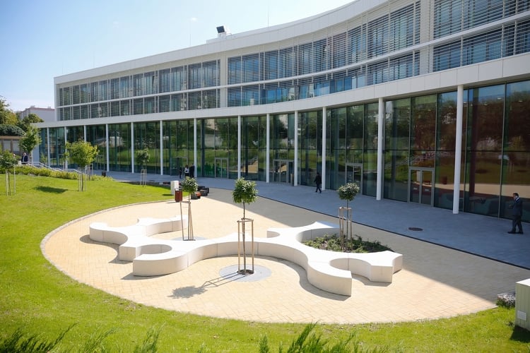 Új oktatási és kutatási épülettel bővült Pécs orvosi kara