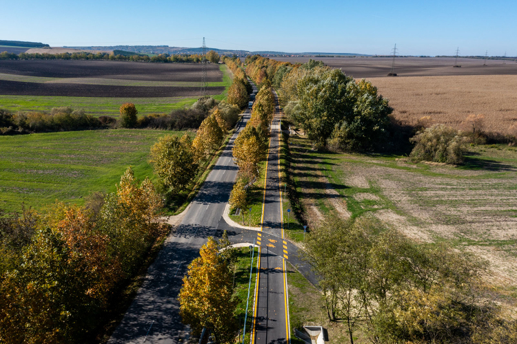A Tisza jobb- és balpartján található településeket köt össze közvetlenül ez az új kerékpárút