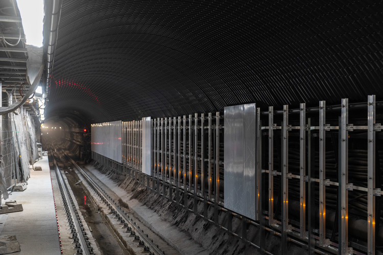 M3-as metró: jól haladnak a munkák a tavasszal átadásra kerülő állomásokon