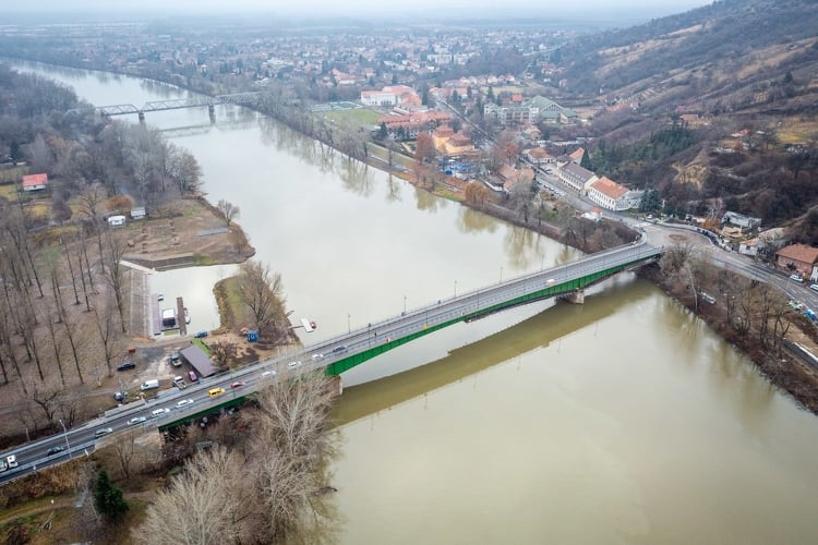 Új Tisza-híd és 50 kilométernyi kétsávos út épülhet Szabolcsban